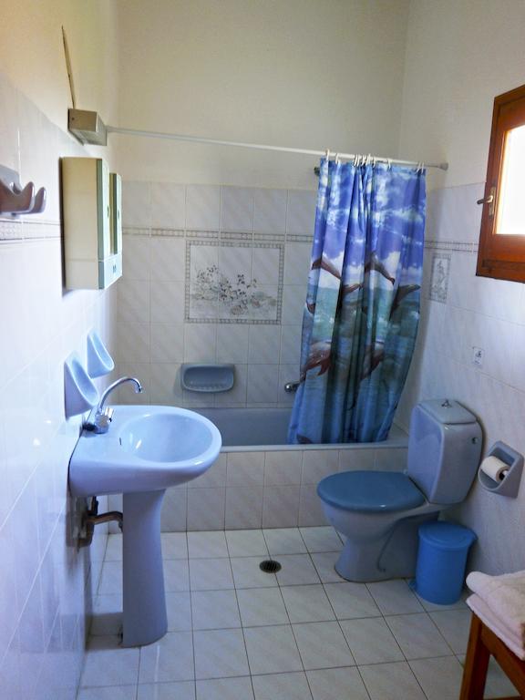 Paraskevi Apartments Ipsos Phòng bức ảnh